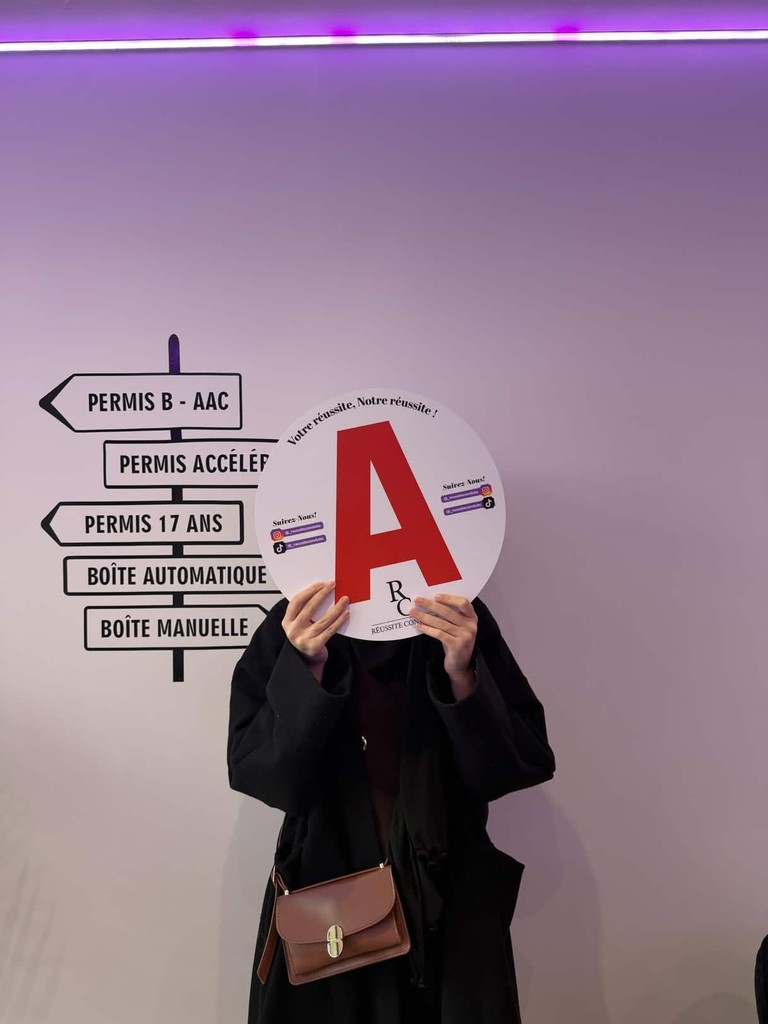 Élève reçu au permis - Réussite Conduite